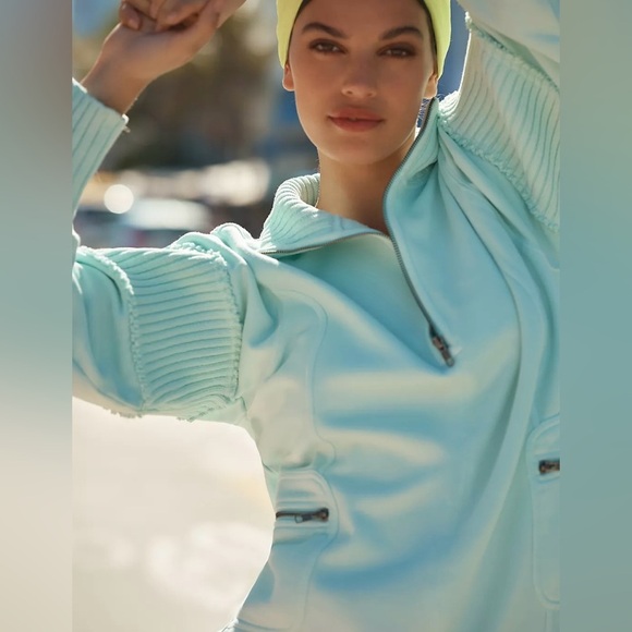 NWT Daily Practice by
Anthropologie Indy Grab
Pullover Light Blue Zip-Up Sweat - Picture 7 of 8